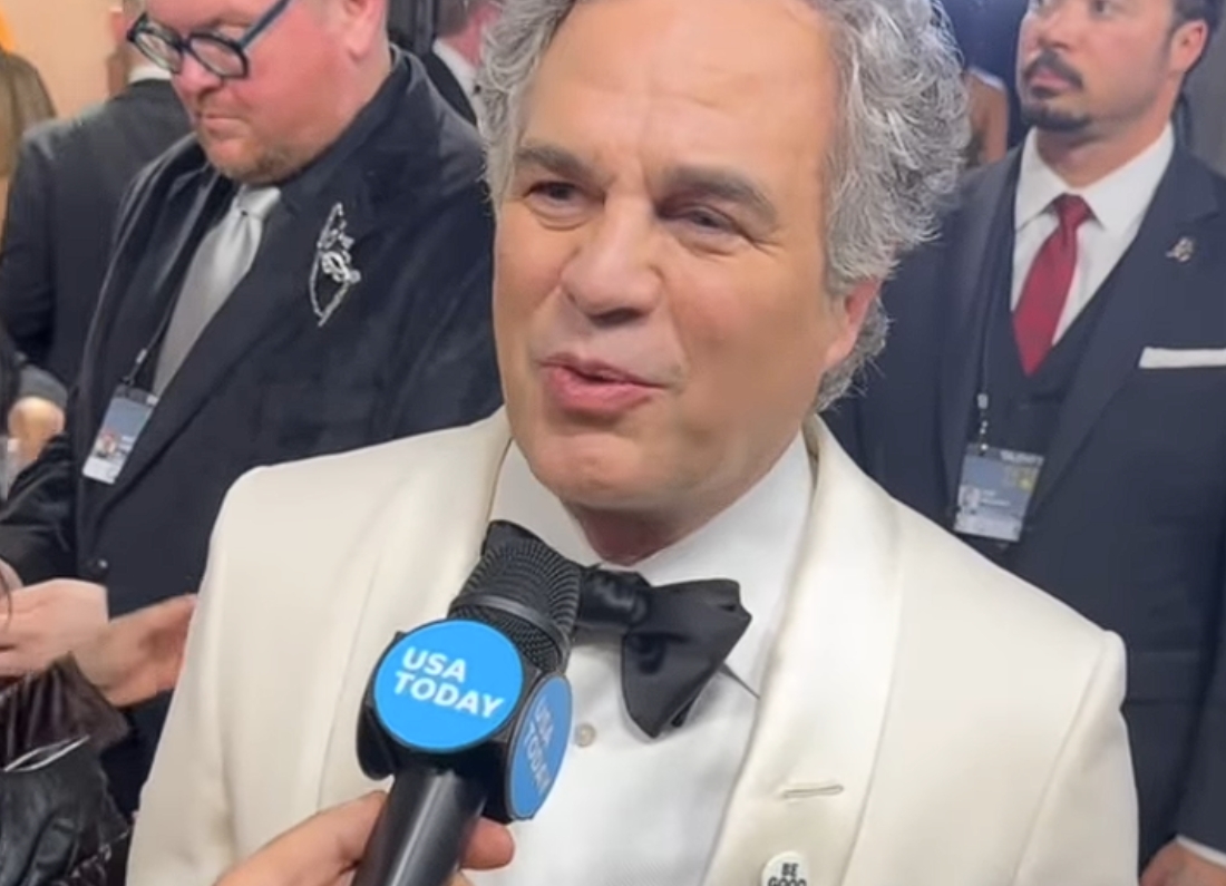 Mark Ruffalo slams Donald Trump as 'worst human being' on Golden Globes red carpet